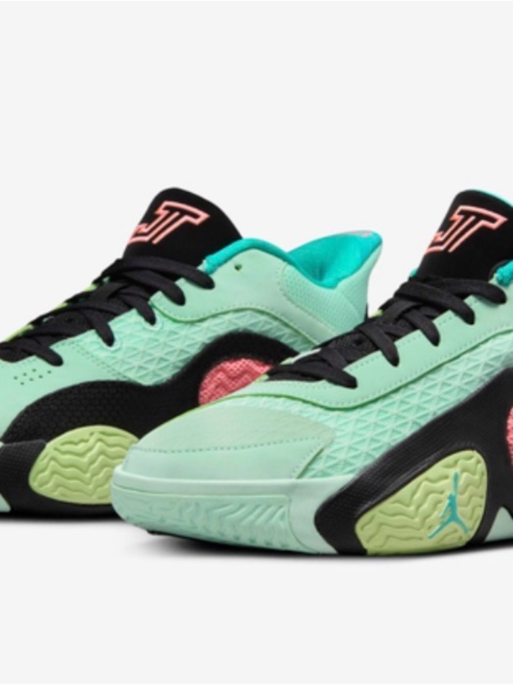 Jordan Kids Mint Green and Black Low-Top Sneakers with Coral Accents